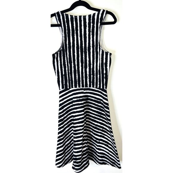 H&M Black & White Striped Sleeveless Fit & Flare Dress XS - Picture 2 of 4